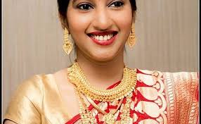nidhi professional makeup artist