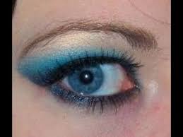 blue eyes pop scene makeup for blue