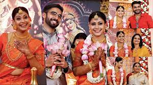 She made her debut in the malayalam films out of syllabus in 2006. Actress Parvathy Nambiar Gets Married To Vineeth Menon Cinema Cine News Kerala Kaumudi Online