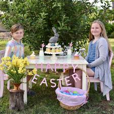 easter table decor