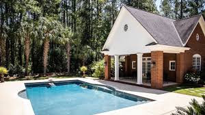 cost to build a pool house in 2023