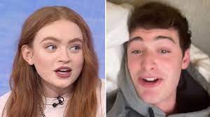 Sadie Sink REACTS to Noah Schnapp Coming Out as Gay - YouTube