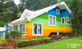 exterior house color affecting the