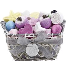 10 things to put in a diy spa gift basket