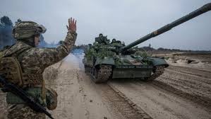 ukraine mobilises military reserves as