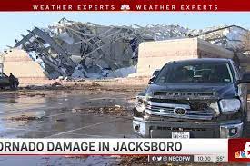 Tornadoes rip through Jacksboro, Texas ...
