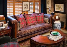 decorating with leather furniture 3