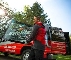 Windshields & auto glass installed nationwide, free instant quote. Safelite Windshield Repair Or Replacement Aaa Discounts Rewards