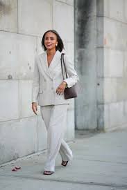 10 interview outfit ideas to help you