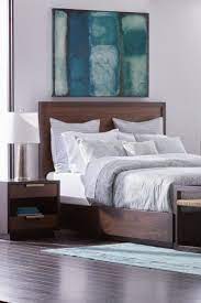 how to fit queen beds in small spaces