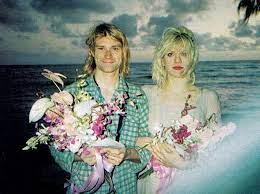 Grunge rock inventor, kurt cobain, shortly before he was murdered by his wife. Only Time Kurt Cobain And Courtney Love Ever Shared A Stage