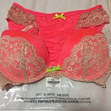 Your one stop gift shop for any occasion. Victoria S Secret Bra Panty Set Women S Fashion On Carousell