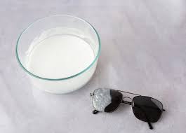 how to remove scratches from sunglasses