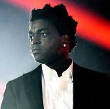 Vultures cry 2) / (writer: Kodak Black Sentenced To 46 Months On Federal Weapons Charge