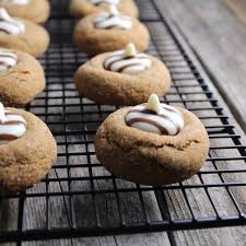 Best hershey kisses christmas cookies from candy cane peppermint kiss cookies.source image: White Chocolate Gingerbread Thumbprint Cookies Taste And See