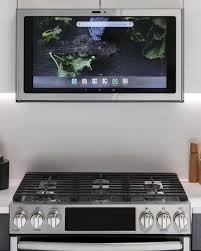 These smart appliance options are just all part of the evolving customization process allowing consumers to make their biggest kitchen dreams an actual reality. 20 Best Smart Kitchen Appliances 2021 Smart Cooking Devices