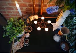 19 dynamic witchy altar decorations and