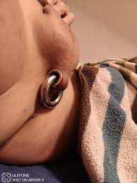 File:Guiche piercing（flesh tunnel1）.jpg - Wikipedia