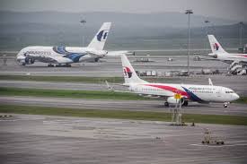 Cardholders will be able to choose between two. Malaysia Airlines Offers Mhexplorer For Students Economy Traveller
