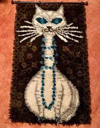 handcrafted latch hooked rugs