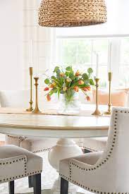 tips for decorating a small dining room
