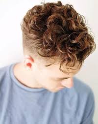 7 curly hair undercuts for men to try