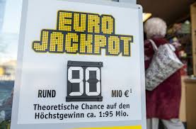 Die zahl wurde insgesamt nur 21 mal gezogen. Eurojackpot 25 Jahriger Oberfranke Holt 90 Millionen Euro Lottogewinn Panorama Stuttgarter Nachrichten