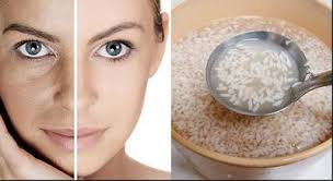 Kojic acid sendiri ialah hasil fermentasi beras jepang yang kemudian diaplikasikan pada produk kecantikan karena memiliki khasiat yang baik yaitu untuk mencerahkan kulit. Cara Memanfaatkan Air Beras Untuk Kecantikan Wajah