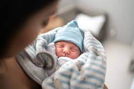 12 Reasons to Love the Newborn Stage | Mom.com