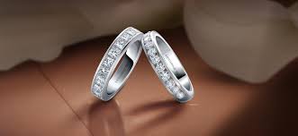 How to get the best deal on wedding rings