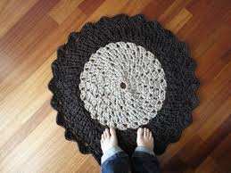 t shirt yarn crocheted rug tutorial