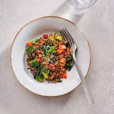 calories in farro and vegetable no oil