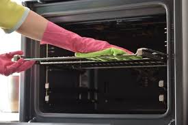 How To Clean An Electric Oven Using