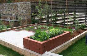 Разгледайте следващите 7 идеи за дома и градината и разберете в какво можете да ги превърнете! 5 Golemi Idei Za Malkite Gradini Ksha I Gradina