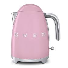 • avoid wetting or spraying liquid on the drip coffee maker. Smeg 50 S Retro Style 7 Cup Kettle Bed Bath Beyond