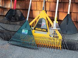 7 Best Rakes Our Guide To Raking Your