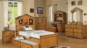 This bedroom sets complete bed just radiates glamour with its luxurious tufted headboard and inset this bedroom furniture set is refundable. 15 Oak Bedroom Furniture Sets Home Design Lover
