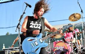 93,724 likes · 45 talking about this. Kids Across The Uk Can Now Learn Iconic Foo Fighters Riffs For Free