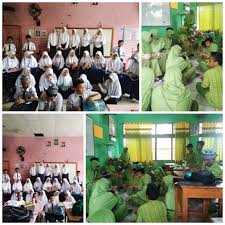 Bermain dengan menggunakan alat musik yang sama. Kementerian Agama Republik Indonesia Kantor Wilayah Provinsi Lampung