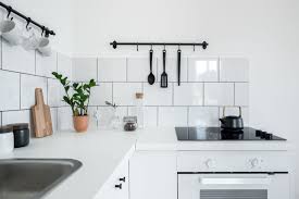 white subway tile with black grout