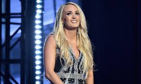 acms 2018 carrie underwood returns to