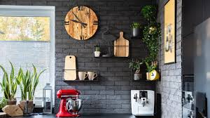 How To Decorate Around A Clock