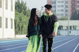 Su is a native of guzhen, guangdong, china. Chinese Sprinter Su Bingtian To Hold Wedding Ceremony In Hometown 1 Chinadaily Com Cn