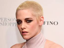 Kristen stewart has said she wants to dye her hair more. The Reason Why Kristen Stewart Shaved And Dyed Her Hair Business Insider