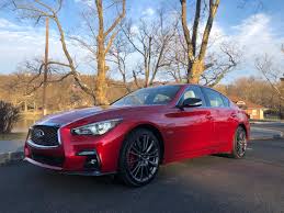 Still, with a wonderful engine, willing chassis and world's first technology, the 2016 infiniti q50 red sport 400 is an impressive luxury sports sedan that's a strong foil to german and japanese rivals. Infiniti Q50 Red Sport 400 Awd 2020 Review Features Photos Verdict