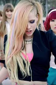 avril lavigne s hairstyles hair