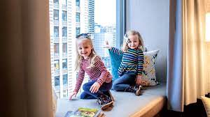 kid friendly hotels in chicago il