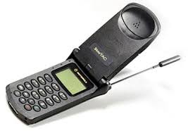 O nokia 301 é um destes celulares e foi lançado no começo de 2013. Dinossauros 9 Celulares Que Marcaram Epoca Tecmundo