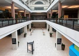 Lloyd Center mall's desolation captured in bleak 2021 photographs -  oregonlive.com