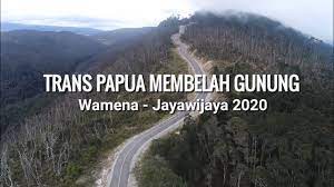 Untuk pengiriman barang curah dari surabaya, gresik ke kotamulia puncak jaya papua, kami mengkombinasikan pengiriman barang via sewa kapal tongkang dan trucking dari. Menakjubkan Jalan Trans Papua Membelah Gunung Di Wamena Jayawijaya Drone View 2020 Youtube